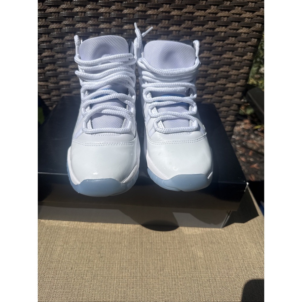 Jordan Air Jordan 11 high Size 6.5 ORIGINAL BOX - Picture 2 of 8